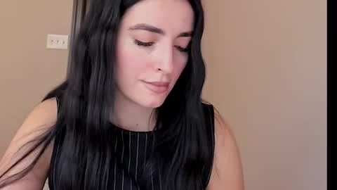 sheisallthat online show from 11.08.25