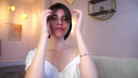 Snapshot of shelleyharn chatting on 09.27.25 Alex online show from 09.27.25