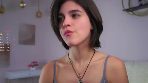 Snapshot of shelleyharn chatting on 11.09.25 Alex online show from 11.09.25