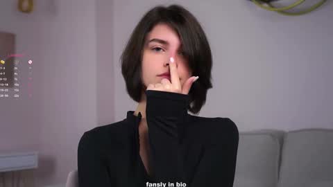 Snapshot of shelleyharn chatting on 11.15.25 Alex online show from 11.15.25