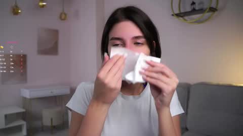 Snapshot of shelleyharn chatting on 11.19.25 Alex online show from 11.19.25