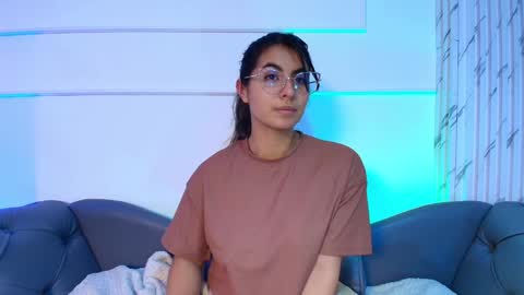  Transmission schedule Monday - Friday 715 am to 200 pm time Colombia  online show from 01.31.25