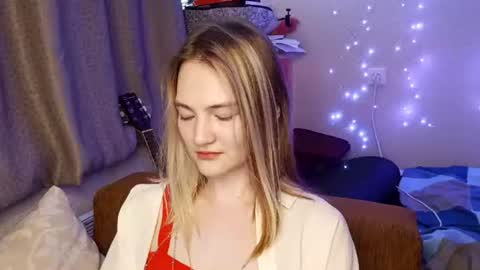 Snapshot of shelliegoza chatting on 07.06.26 Ashley online show from 07.06.26