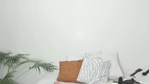 Sherlyn Adams online show from 02.15.25