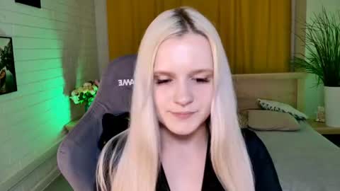 Snapshot of sherributlers chatting on 06.29.26 Sweet Sherri online show from 06.29.26