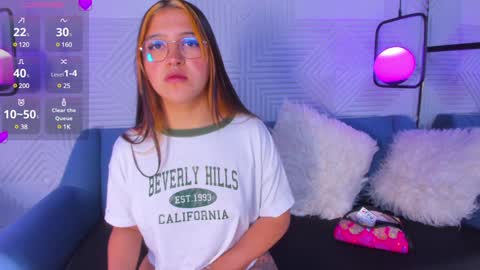 Snapshot of sherydan_love chatting on 01.17.25 mia online show from 01.17.25