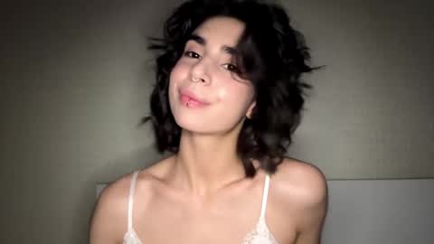 Snapshot of sheryllmafua chatting on 06.04.26 Amy online show from 06.04.26