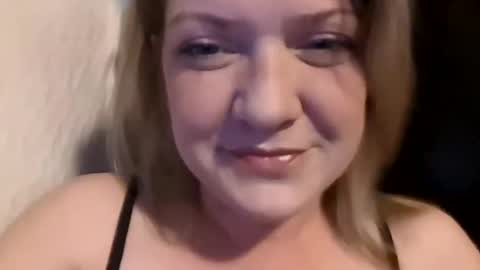 Snapshot of sheseemsinnocent chatting on 01.21.25 sheseemsinnocent online show from 01.21.25