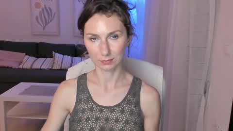 shesleepsnaked online show from 03.12.25