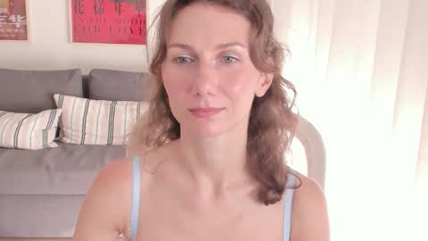 shesleepsnaked online show from 10.15.25