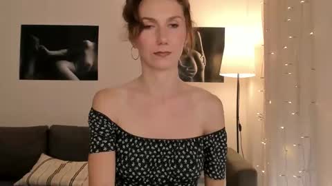 shesleepsnaked online show from 04.02.26