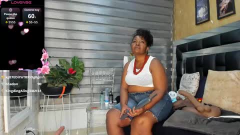 Snapshot of sheyla__ebony chatting on 06.09.26 sheyla__ebony online show from 06.09.26