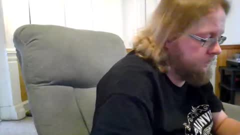 Snapshot of shifty885 chatting on 03.08.26 shifty885 online show from 03.08.26