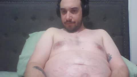 Snapshot of shiftysailor chatting on 10.10.25 shiftysailor online show from 10.10.25