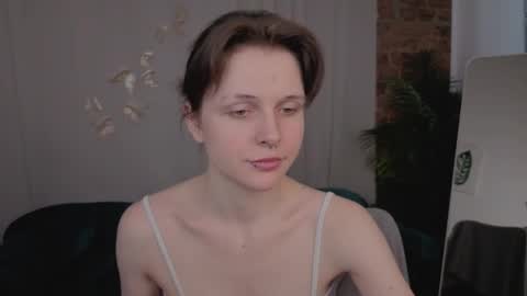 Vivi online show from 04.18.26