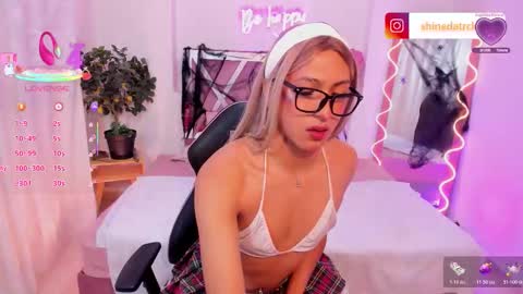 Snapshot of shinedark_tay chatting on 10.23.25 shinedark_tay online show from 10.23.25