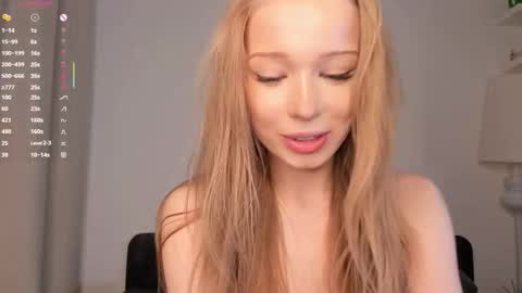 Stella  online show from 10.13.25