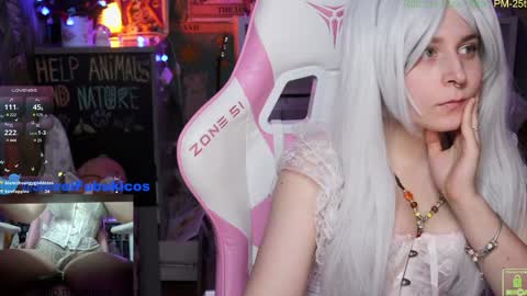 Im Lilu Rosenblum  Guys I have   ----Ill be glad to see you there online show from 12.20.24