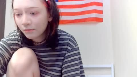 Snapshot of shirleyboulet chatting on 02.08.26 Luna online show from 02.08.26