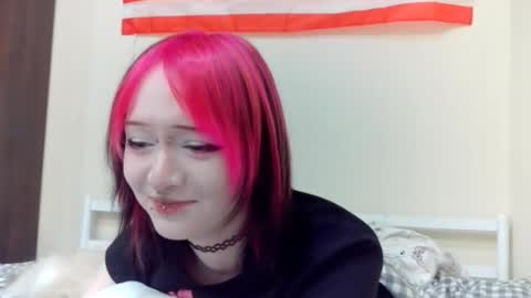 Snapshot of shirleyboulet chatting on 02.13.26 Luna online show from 02.13.26