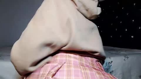 Snapshot of shiro254 chatting on 12.18.25 Shi-ro online show from 12.18.25