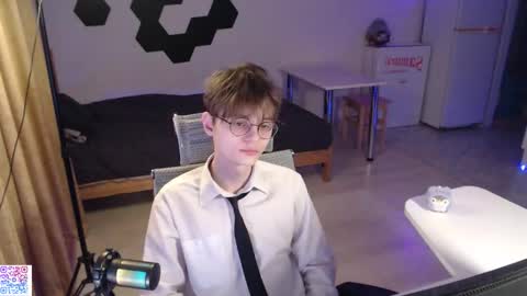 Snapshot of shiromy_ chatting on 11.29.25 shiromy_ online show from 11.29.25