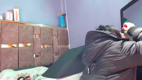 Snapshot of shizuka_wet chatting on 12.16.25 Shizuka online show from 12.16.25