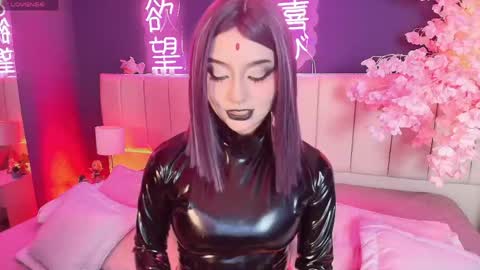 Valentina online show from 04.10.26