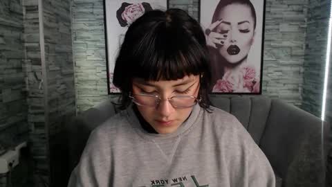 Snapshot of shizuko_b chatting on 09.10.25 shizuko_b online show from 09.10.25