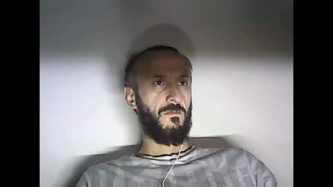 Snapshot of shooter_coool chatting on 12.26.24 shooter_coool online show from 12.26.24