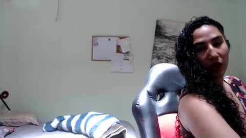 Snapshot of shopia_scarlet chatting on 09.09.25 Sofia online show from 09.09.25