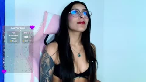 Snapshot of shopiaa_m chatting on 06.25.26 Sophia ONLYFANS online show from 06.25.26