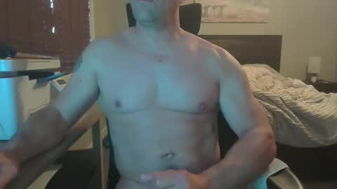 Snapshot of shorterhair99698298 chatting on 09.30.25 shorterhair99698298 online show from 09.30.25