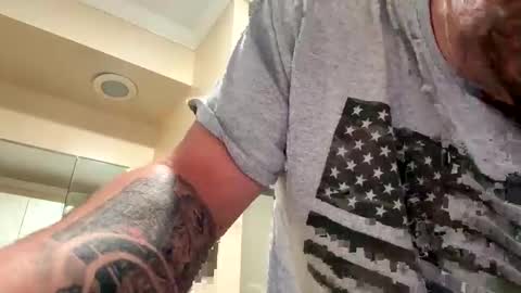 Snapshot of shubby420 chatting on 01.14.25 YeahBoi420 online show from 01.14.25