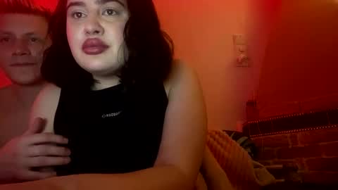 shy_couple_cute online show from 02.01.25