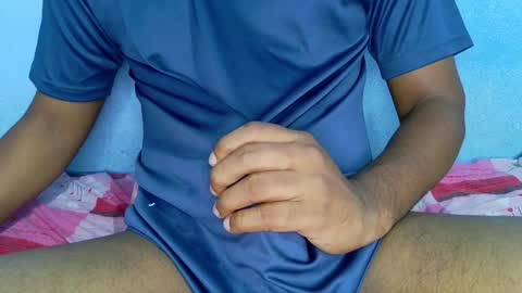 shyeyes online show from 12.02.24