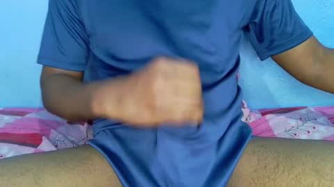 shyeyes online show from 12.03.24