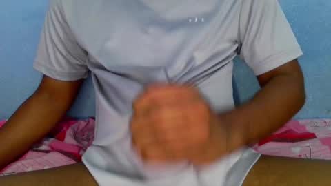 shyeyes online show from 12.05.24