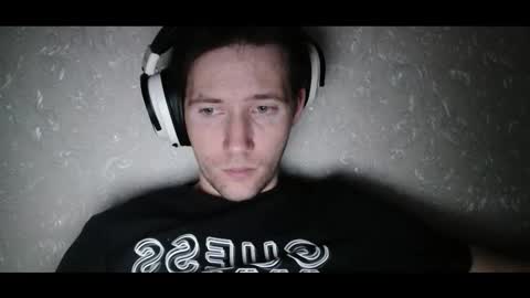 Snapshot of shy_matthew chatting on 09.18.25 Matthew online show from 09.18.25