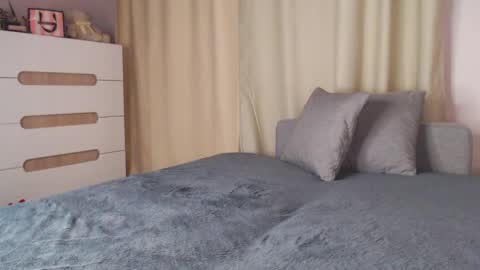 Snapshot of shy_milena chatting on 03.06.25 Milena online show from 03.06.25