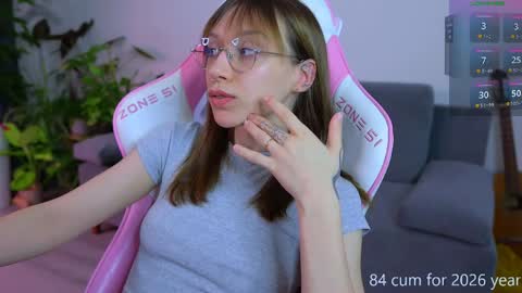 Snapshot of shy_or_horny chatting on 04.02.26 HI i am Marcy online show from 04.02.26