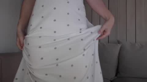 shy_schoolgirl_ online show from 02.25.25