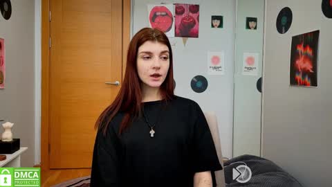 Snapshot of shybella_girl chatting on 02.20.25 Bella online show from 02.20.25