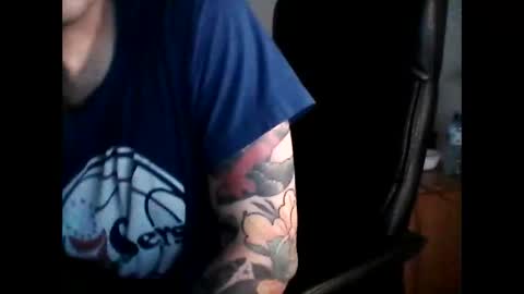 shyboyhugecum2020 online show from 01.17.25