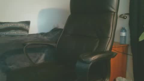 shyboyhugecum2020 online show from 01.19.26