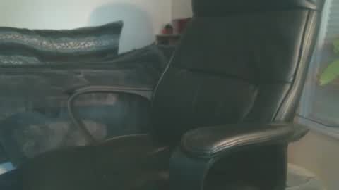 shyboyhugecum2020 online show from 03.20.26