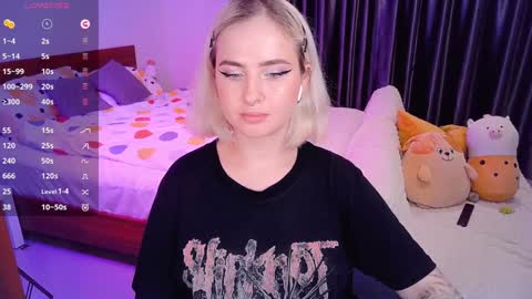 Effie online show from 12.13.24