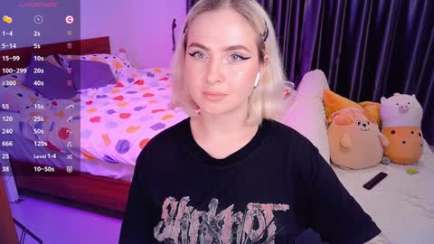 Effie online show from 12.14.24