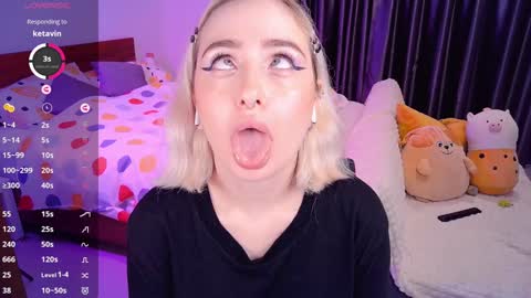 Effie online show from 12.15.24