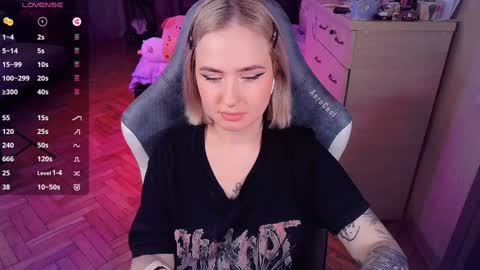 Effie online show from 01.14.25